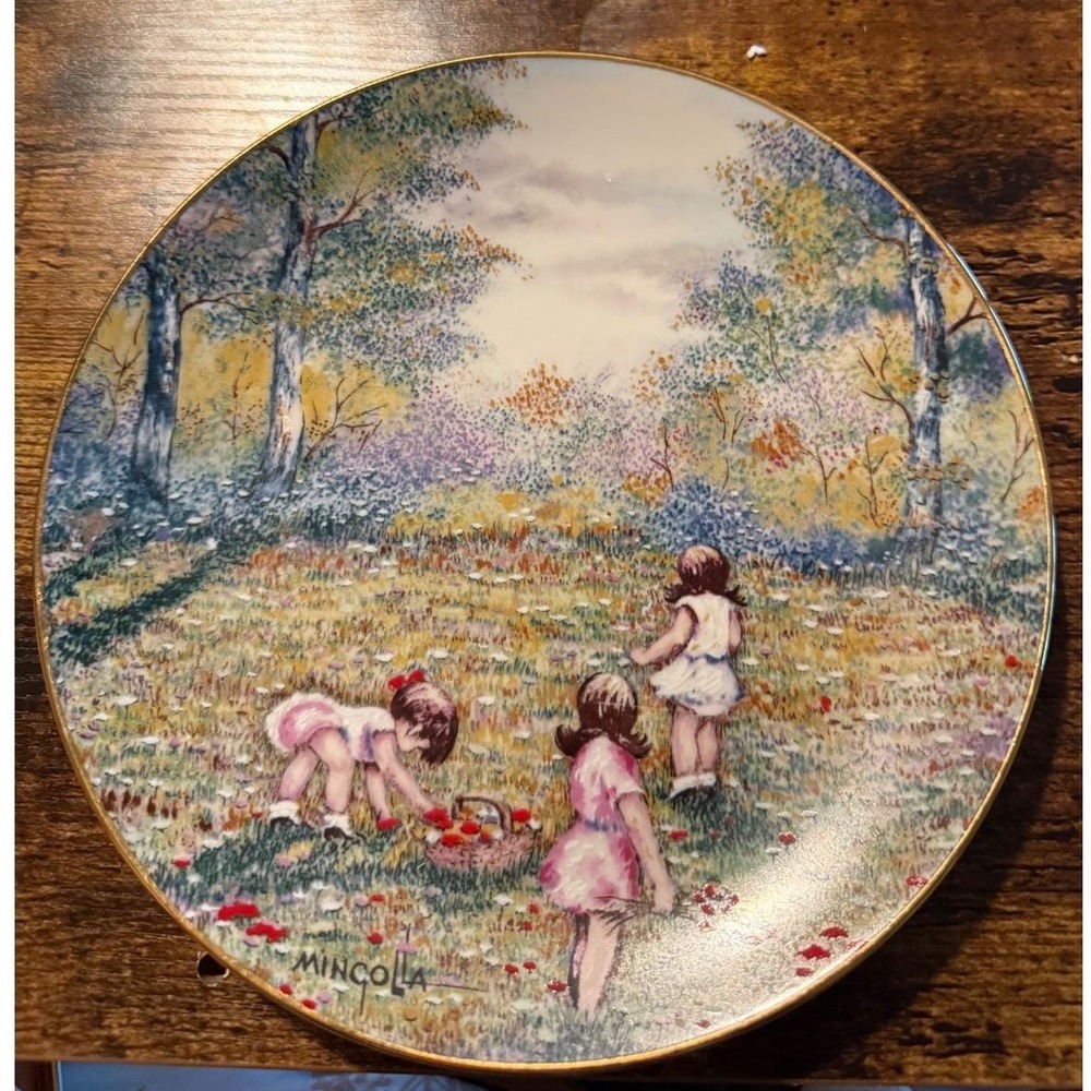 Dominic Mingolla Picking Flowers 1977 Calhoun's Collectors Society Plate Vintage